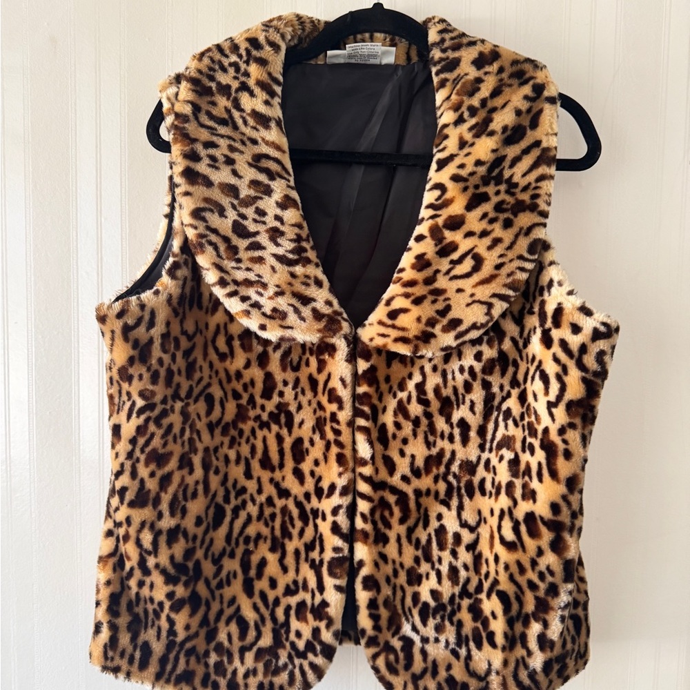 Twenty Leopard Print Faux Fur Vest